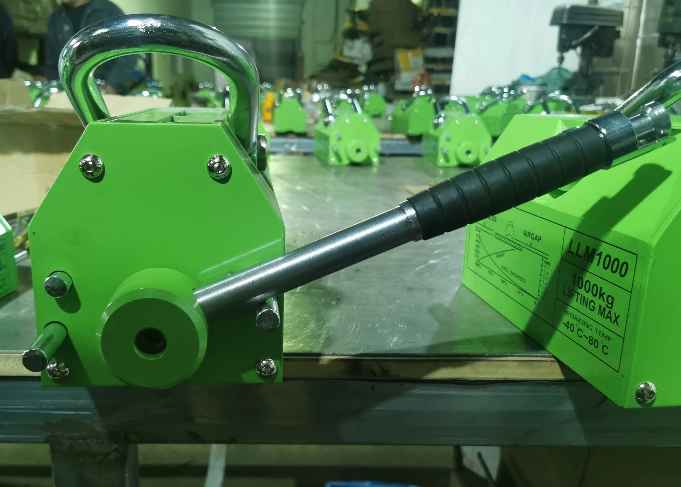 Magnetic Lifter (3)(001)